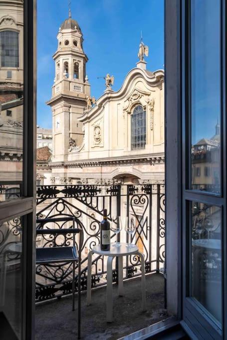 Missori'S Nest - Wonderful View Apartment Milan Exterior photo